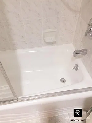 Rented by R New York | media 22