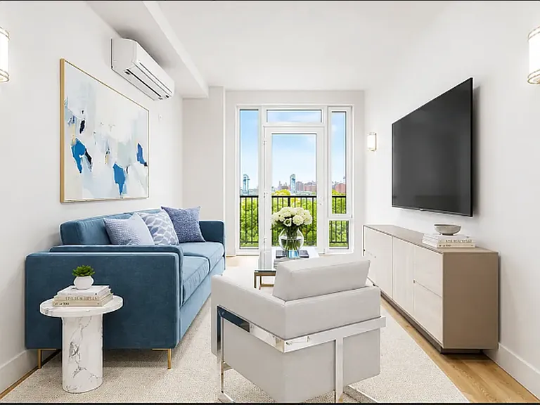 56 Winthrop St #4BB — Photo 2