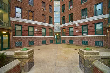 Rented by Living New York