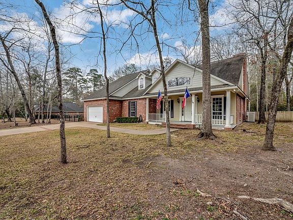 3rd image of 102 Harmony Hill Ct