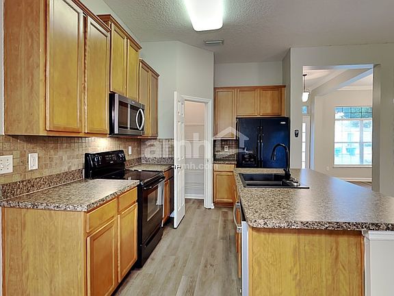 3rd image of 12201 Jenny Oak Ct