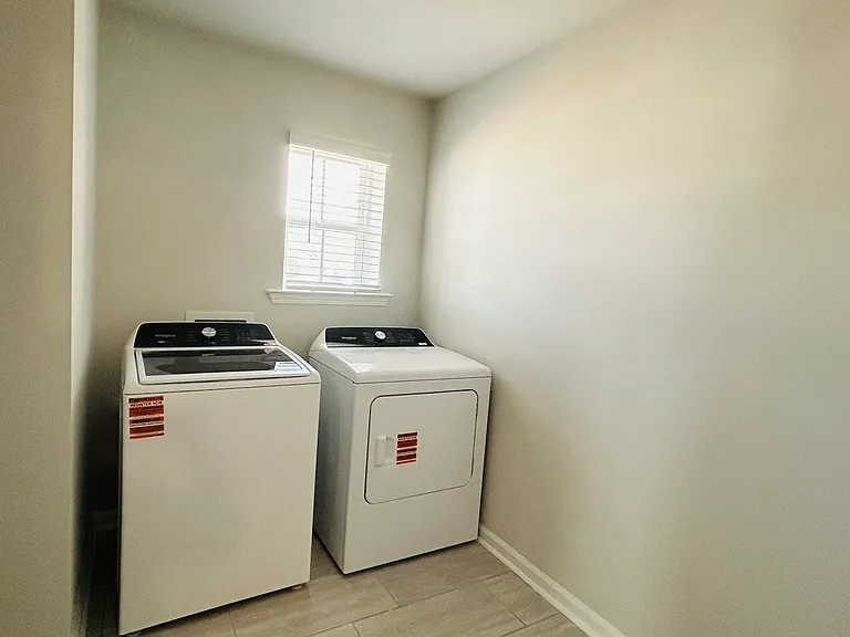 624 Ben Ledi Ct — Photo 8