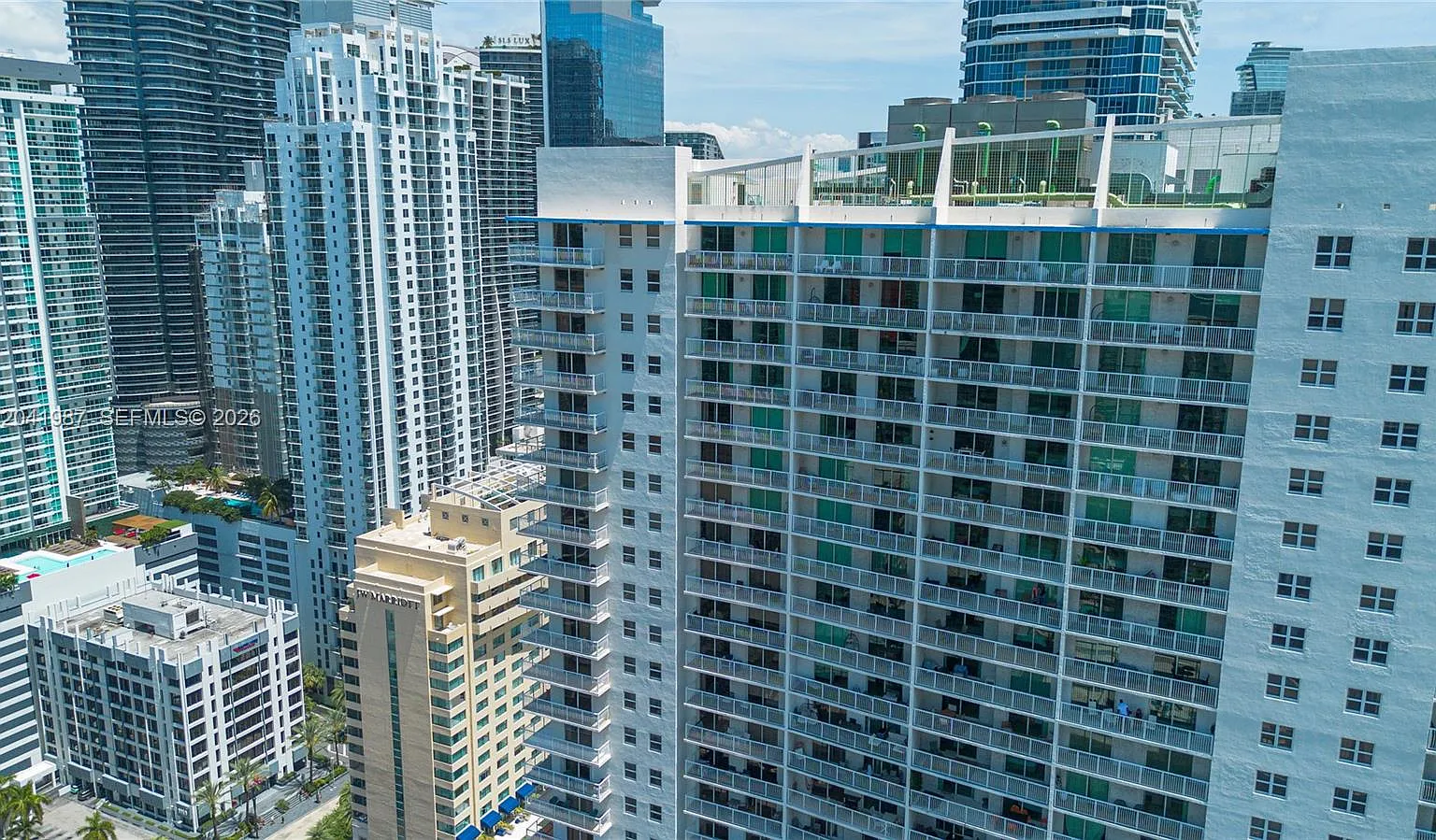 The Club At Brickell Bay — Photo 3