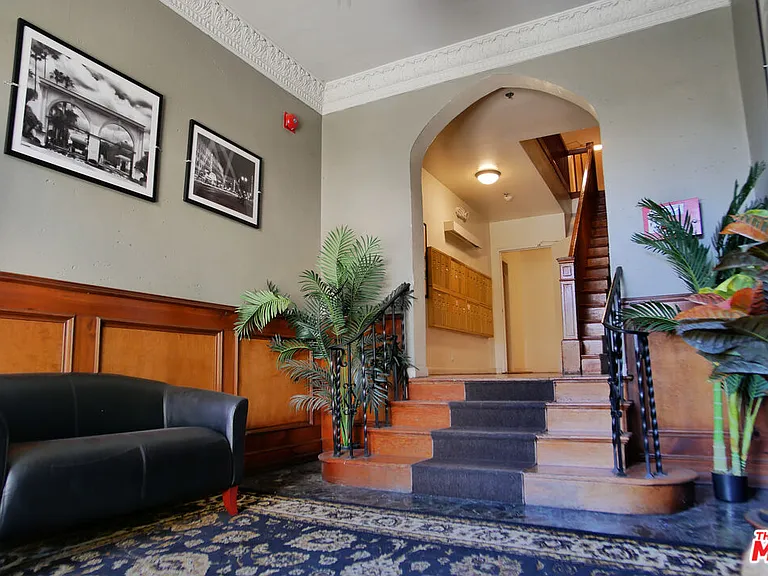 611 S Cloverdale Ave #106 — Photo 6
