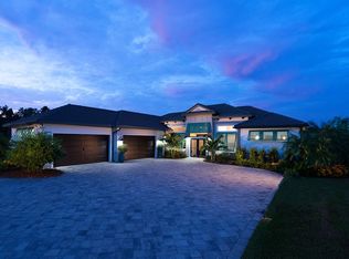 30107 Palm Isle Ct, Tavares, FL 32778