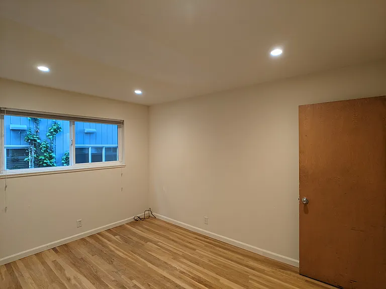 2534 Benvenue Ave — Photo 28