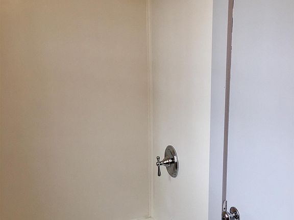 4th image of 59 Taconic Ave #4