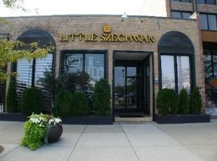 1900 1st St, Highland Park, IL 60035