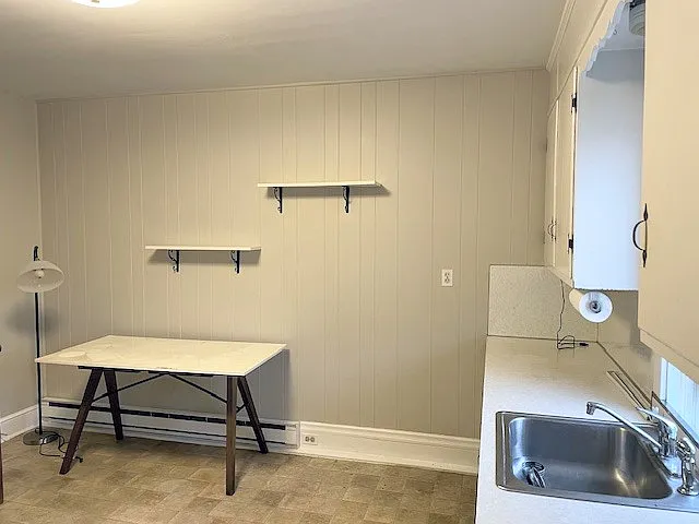 1042 Martindale Rd — Photo 10