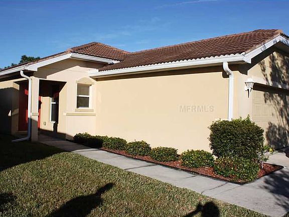 2nd image of 13240 SW Pembroke Cir N