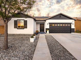 931 Bordeaux Ln, San Jacinto, CA 92582
