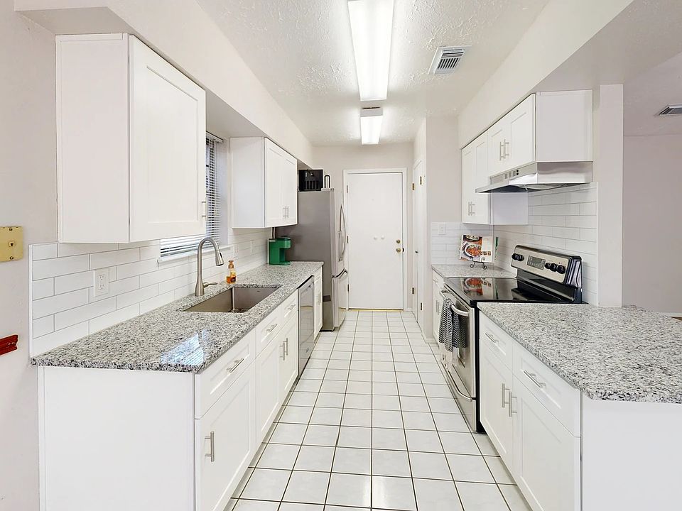 1st image of 4530 Sloangate Dr