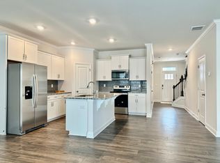 175 Creekview Rd, Hendersonville, NC 28792