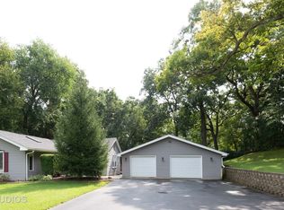 419 Ski Hill Rd, Fox River Grove, IL 60021