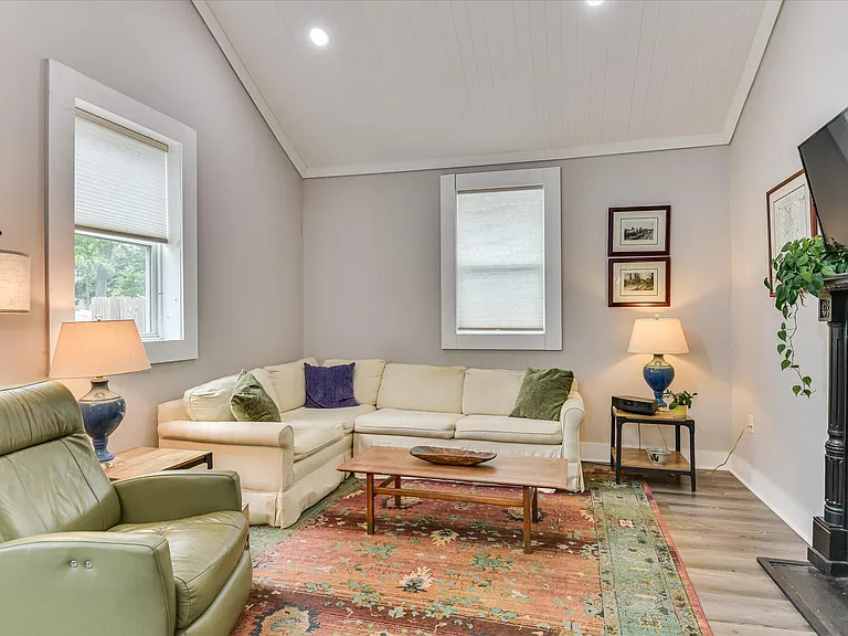 116 Edgefield Ave — Photo 10