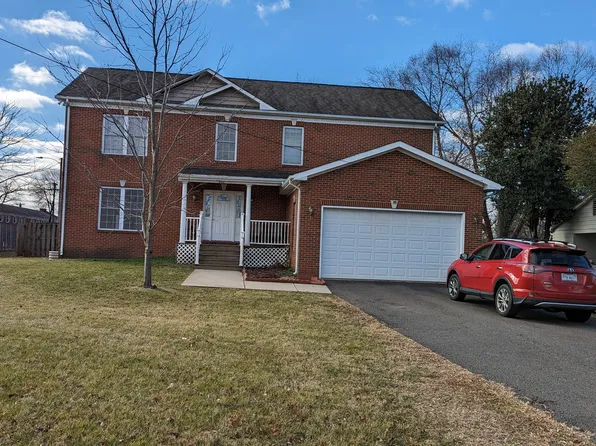 8912 Fort Dr, Manassas, VA 20110
