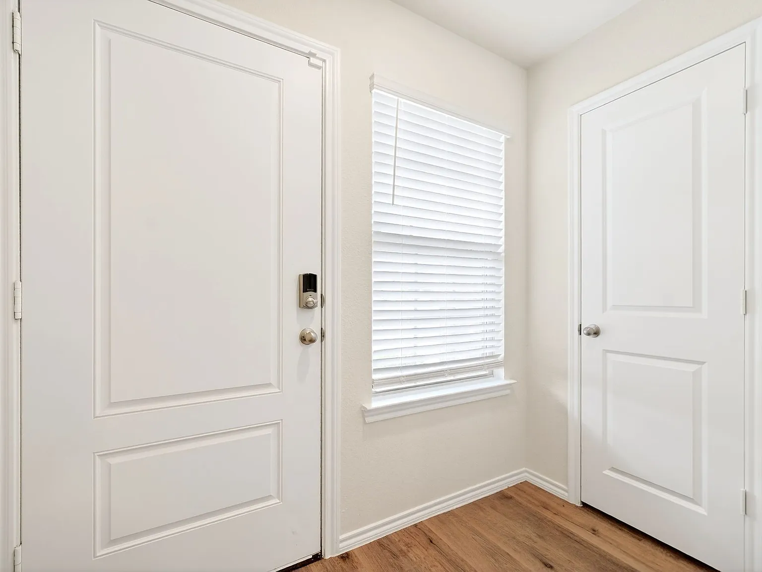 2108 Bailer Way — Photo 2