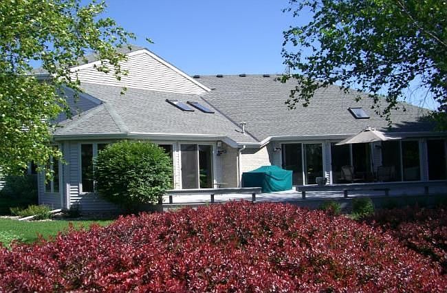 1st image of 833 Byron Dr
