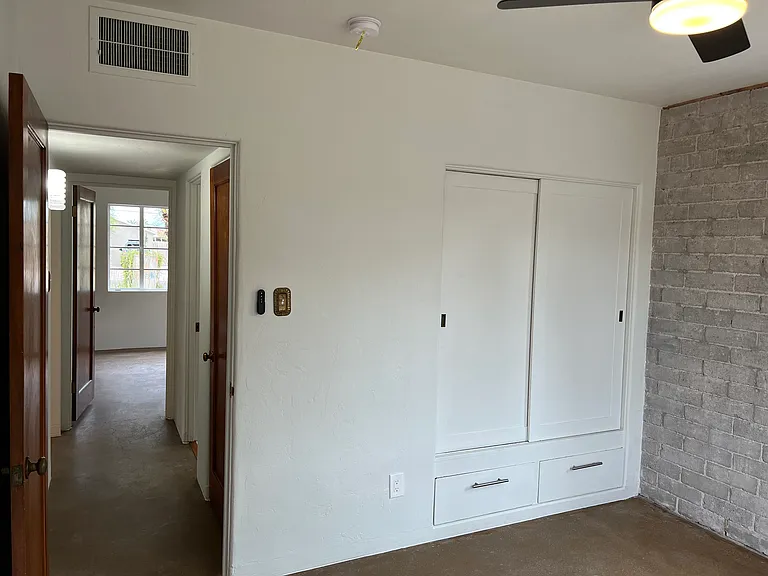 1414 E Palm Ln — Photo 12