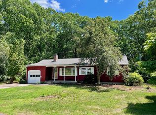 26 Longmeadow Rd, Chelmsford, MA 01824