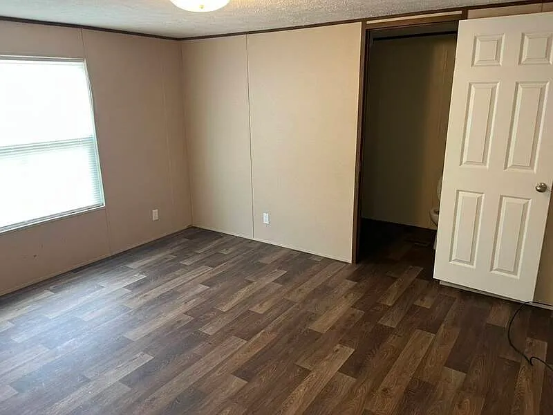3 bed, 2.0 bath, $1,100 — Photo 4