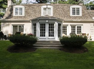 42 Ardsley Rd, Longmeadow, MA 01106