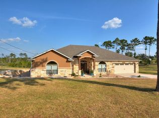 107 E Tanglebriar Ct, Bastrop, TX 78602