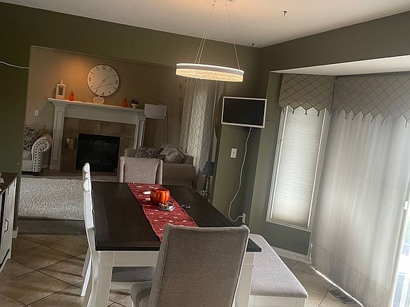 4th image of 52936 Elan Dr