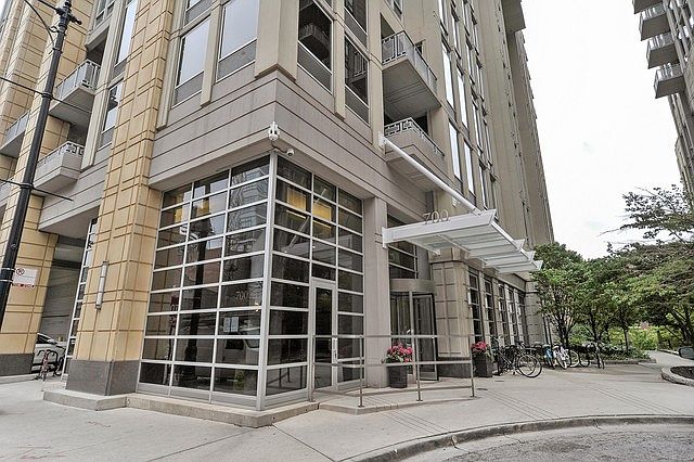 1st image of 700 N Larrabee St APT 1101