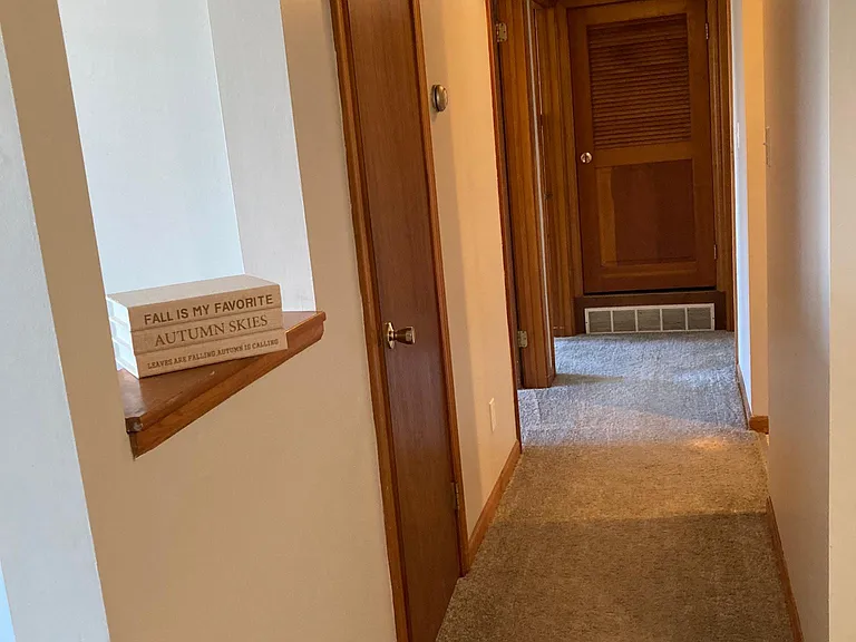 6 N Transit Hill Dr #6 — Photo 3