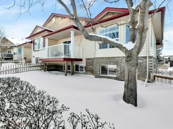 103 NE Addington Dr #49, Red Deer, AB T4R 3C6