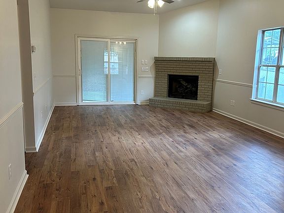 2nd image of 107 Cumberland Dr