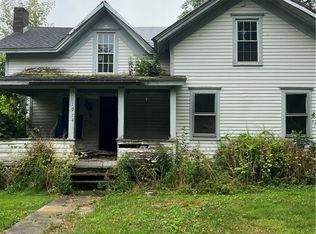 11974 S Townline Rd, Lyndonville, NY 14098