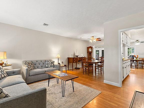 4th image of 4412 W McElroy Ave
