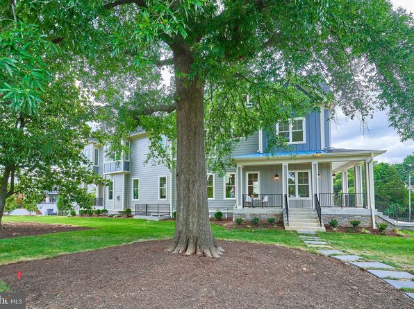 7017 Ridge Dr, Alexandria, VA 22306
