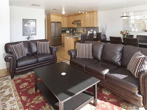 4th image of 2971 Washington St #2971