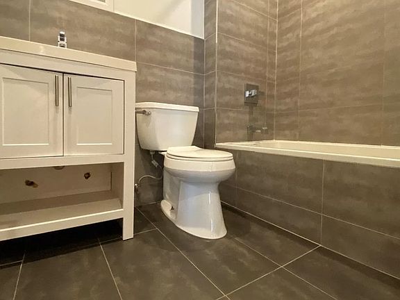 4th image of 1475 Nostrand Ave #2