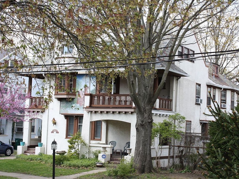 1st image of 334 Thrall St