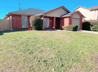 7216 Autumn Park Dr, Fort Worth, TX 76140