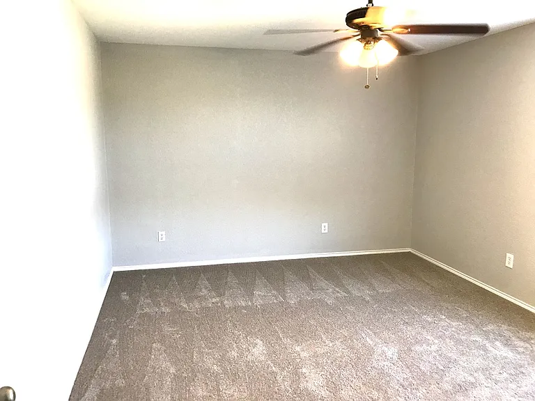 4956 Thorn Hollow Dr — Photo 8