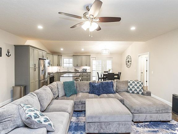 2nd image of 234 Royal Birkdale Ct