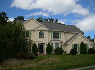 10 Rocklawn Rd, Westborough, MA 01581