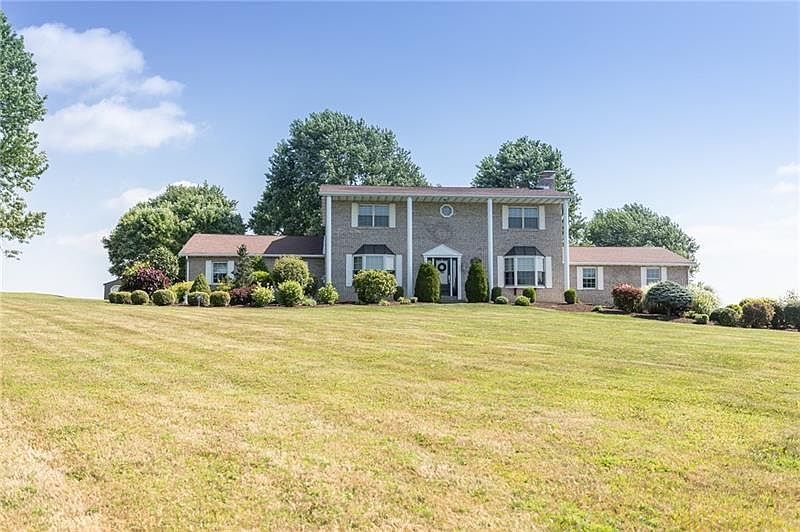 407 Amity Dr, Connellsville, PA 15425 Zillow