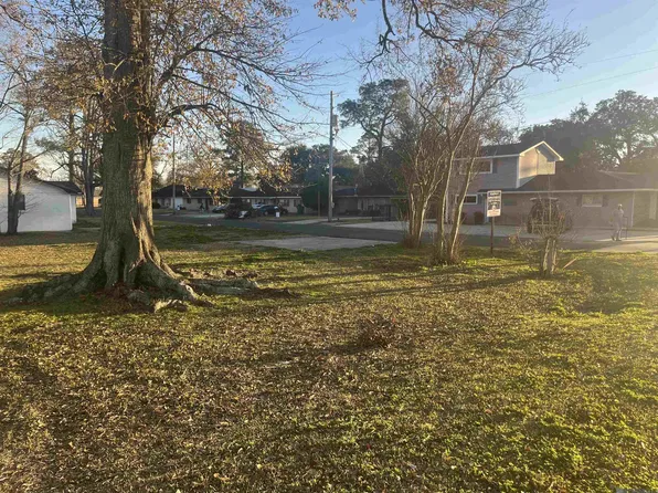 Belleview Dr, Plaquemine, LA 70764