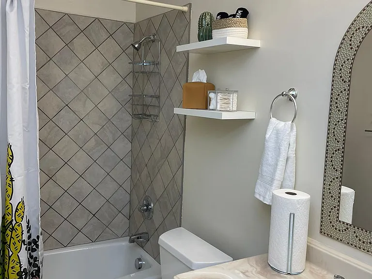 69 E Columbus Ave #1 — Photo 14