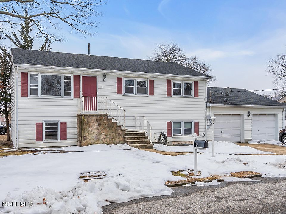 1st image of 15 Woodland Drive