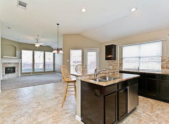 5th image of 1480 Royal Oaks Dr