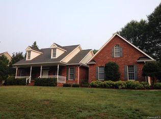215 Gaston Ct, Statesville, NC 28625