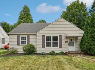 4019 W 220th St, Fairview Park, OH 44126
