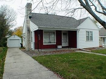 1st image of 639 1st St